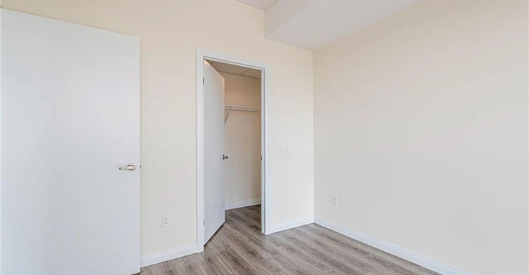 1106-60 Charles Street W, Kitchener, ON, N2G 0C9 - 18