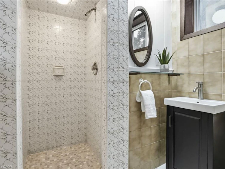 104 Dallas Avenue, Hamilton, ON, L8V 2E9 - 32