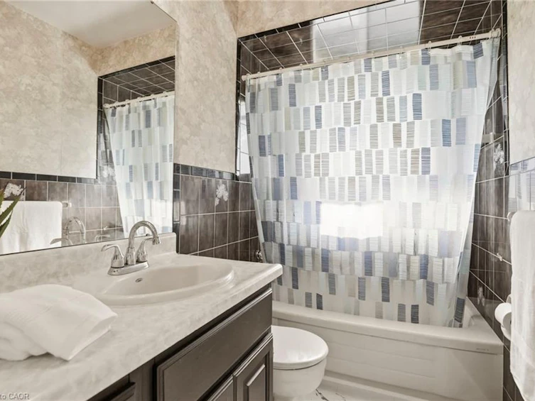 104 Dallas Avenue, Hamilton, ON, L8V 2E9 - 22