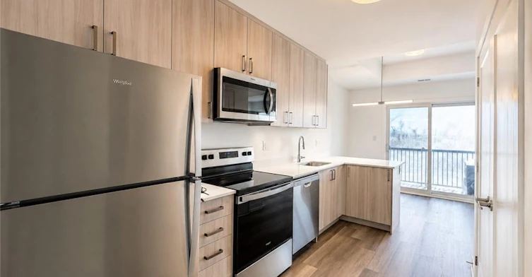 Q22-25 Palace Street, Kitchener, ON, N2E 0L3 - 2