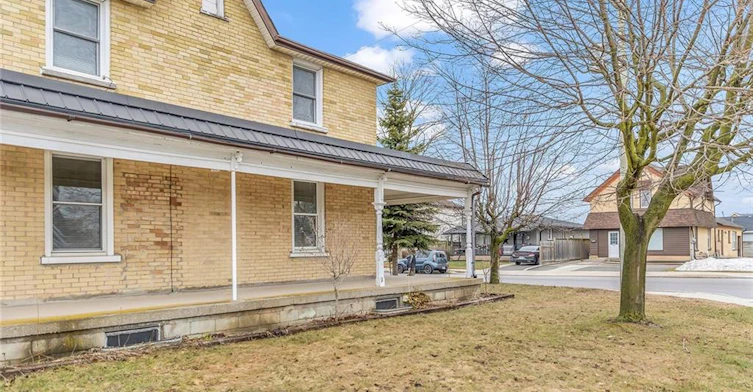 B-144 Cambridge Street, Cambridge, ON, N1R 3S8 - 3