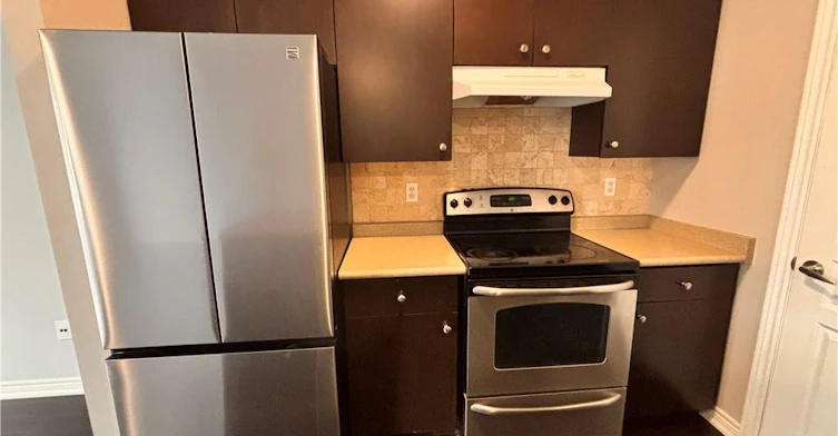 31-362 Plains Road E, Burlington, ON, L7T 0A4 - 9
