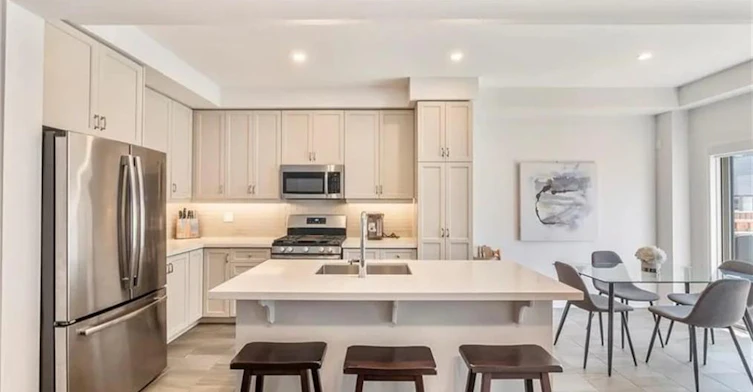 79 Greenwich Avenue, Hamilton, ON, L8J 0L6