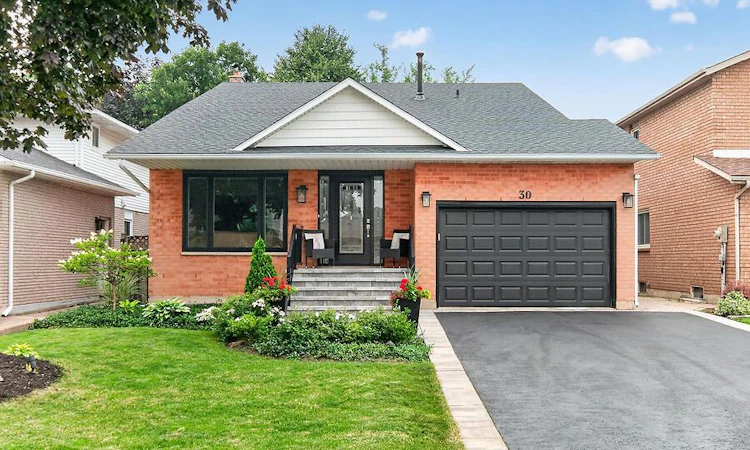 30 Carriagegate Drive