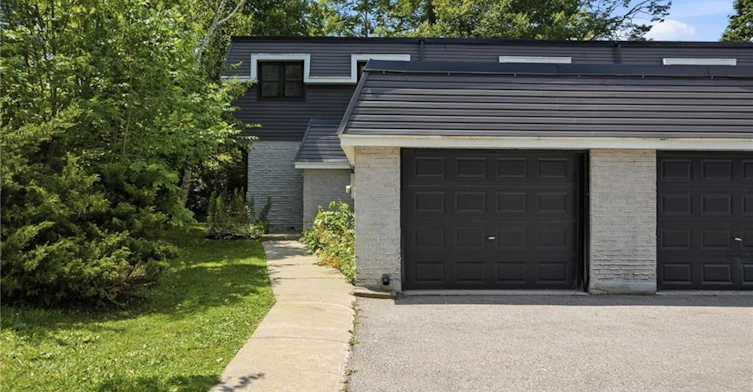 1-509 Quiet Place, Waterloo, ON, N2L 5L6 - 4