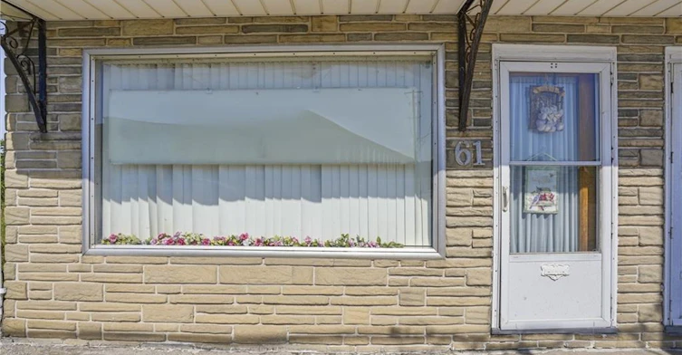 61 Niagara Street, St. Catharines, ON, L2R 4L1 - 4