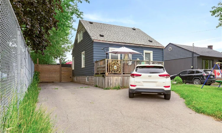 1 Mahony Avenue