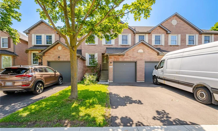 17-2935 Headon Forest Drive