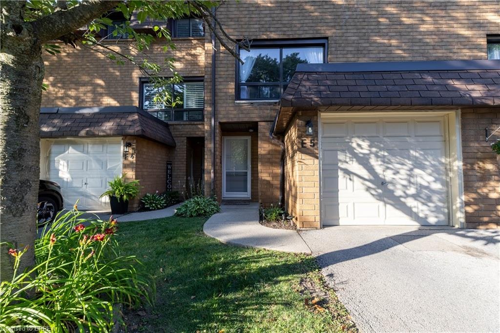 E5-500 Stone Church Road W, Hamilton, ON, L9B 1R2