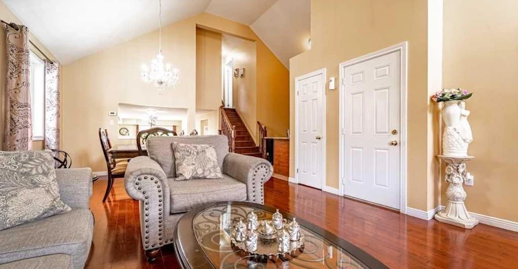 35 Mckibbon Avenue, Hamilton, ON, L0R 1P0 - 2