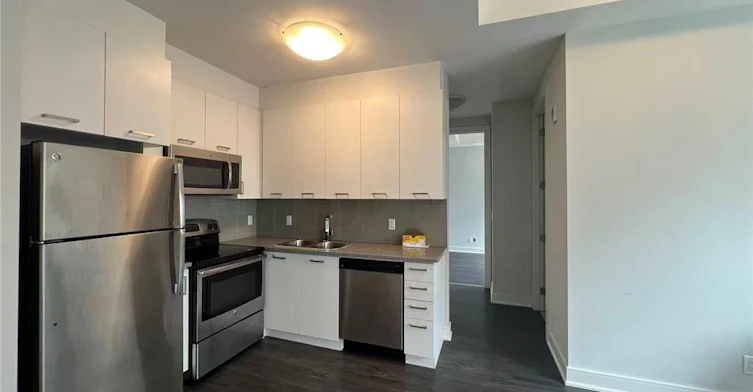 501-150 Main Street W, Hamilton, ON, L8P 1H8 - 3