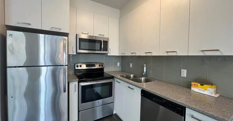 501-150 Main Street W, Hamilton, ON, L8P 1H8 - 2