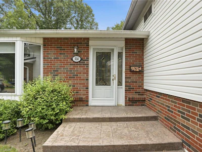 504 Kenmarr Crescent - 3