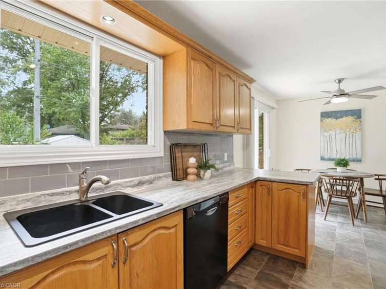 504 Kenmarr Crescent, Burlington, ON, L7L 4R7 - 12