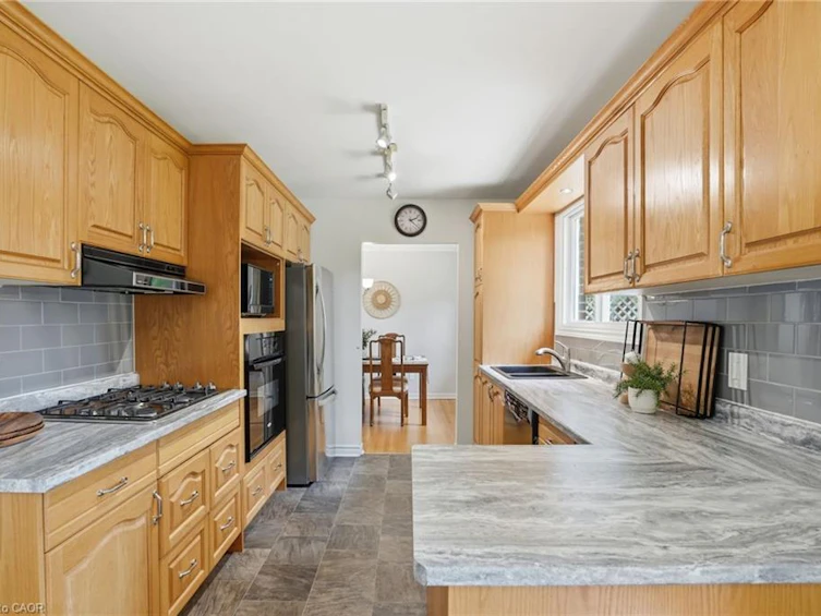 504 Kenmarr Crescent, Burlington, ON, L7L 4R7 - 15