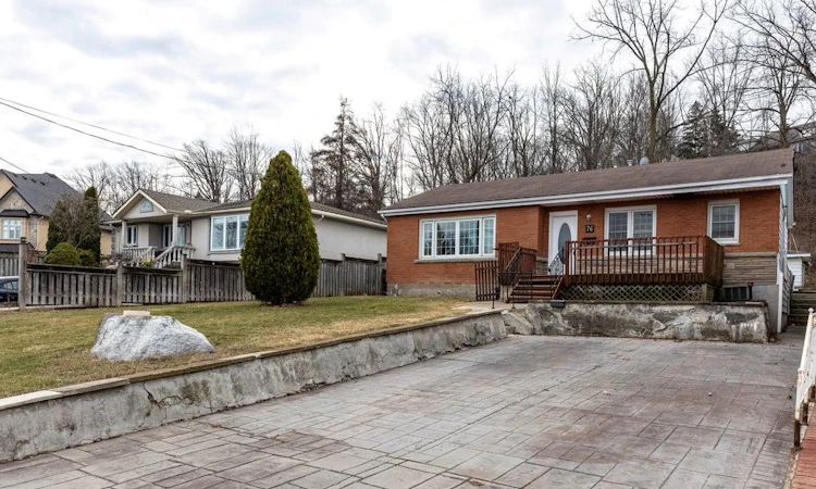 76 Margaret Avenue