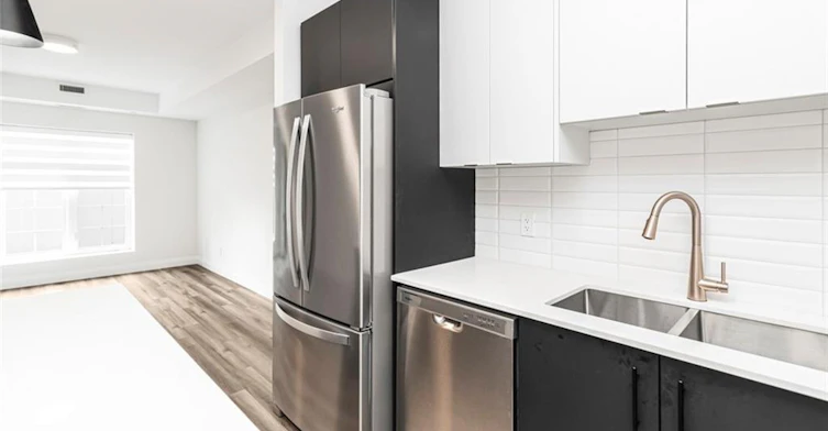 105-153 Wilson Street W, Hamilton, ON, L0R 1C0 - 12