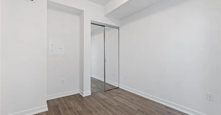 4904-1 Yorkville Avenue, Toronto, ON, M4W 0B1 - 12