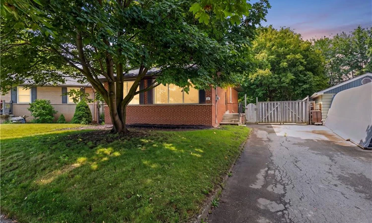 46 Mcintyre Crescent