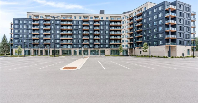 202-525 New Dundee Road, Kitchener, ON, N2P 2L1 - 2