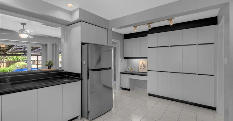 489 Acadia Drive, Hamilton, ON, L8W 3A3 - 10