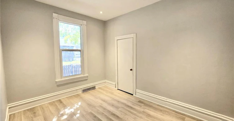 1-107 Erie Avenue, Hamilton, ON, L8N 2W5 - 12