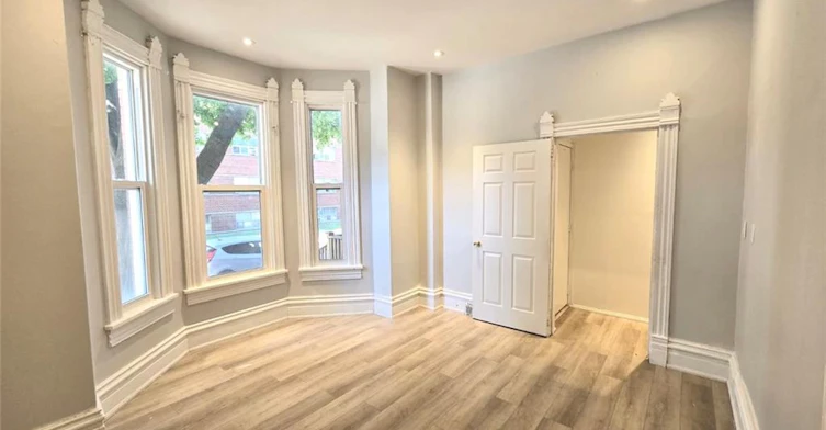 1-107 Erie Avenue, Hamilton, ON, L8N 2W5 - 7