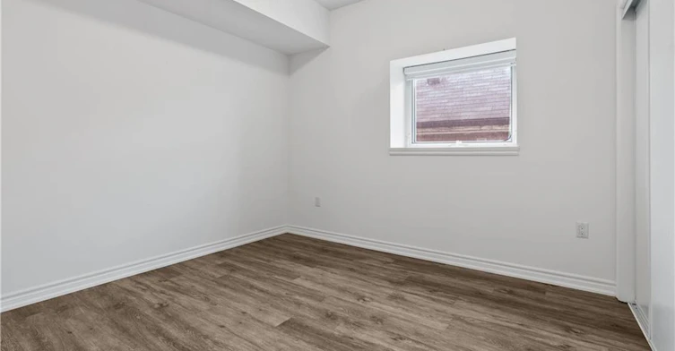 102-427 Aberdeen Avenue, Hamilton, ON, L8P 2S4 - 17