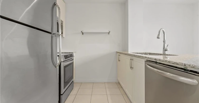 102-427 Aberdeen Avenue, Hamilton, ON, L8P 2S4 - 8