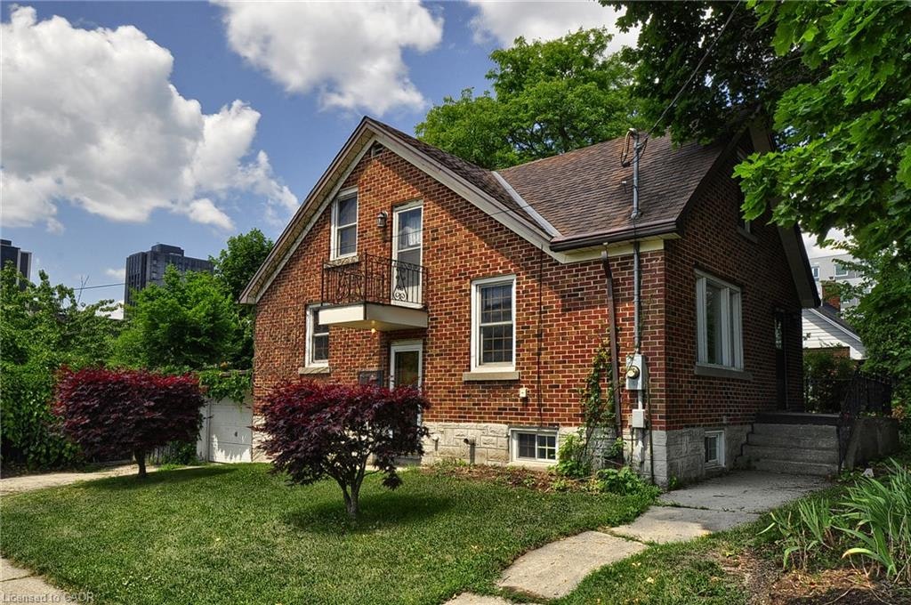 285 Albert Street, Waterloo, ON, N2L 3T9