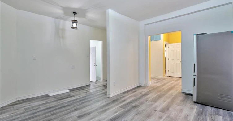 A-111 Gibson Avenue, Hamilton, ON, L8L 6J9 - 3