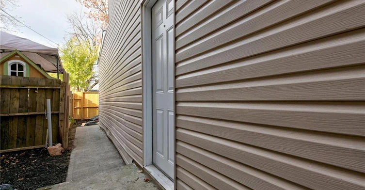 A-111 Gibson Avenue, Hamilton, ON, L8L 6J9