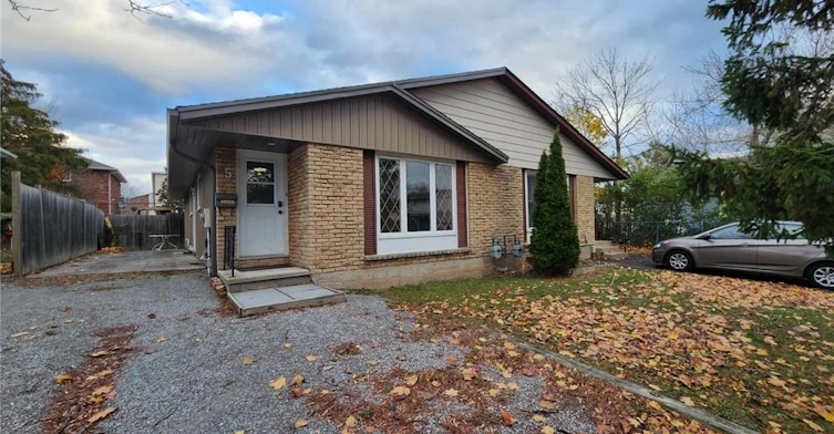 LOWER-5 Calcott Court, Thorold, ON, L2V 4J9