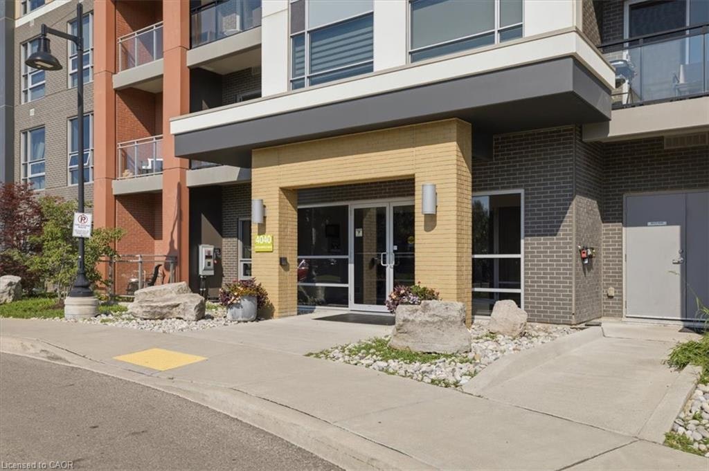 420-4040 Upper Middle Road, Burlington, ON, L7M 0H2 - 3