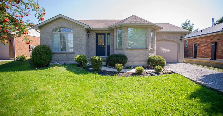 6 Geoffery Road, Norfolk County, ON, N0A 1N5