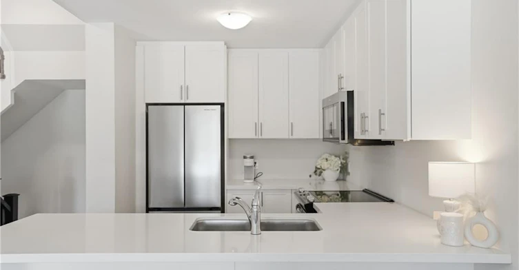 62-19 Picardy Drive, Hamilton, ON, L8J 0M7 - 5