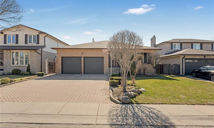 36 Skylark Drive