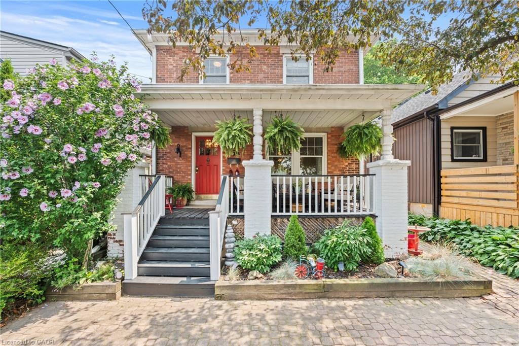 150 York Street, St. Catharines, ON, L2R 6E7