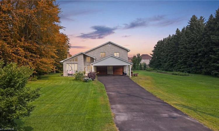 104 Sideroad 18