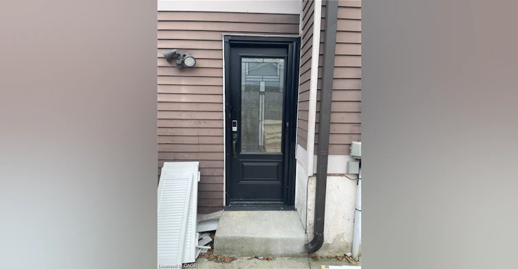 Lower-2257 Hanbury Court, Burlington, ON, L7P 3V4 - 2