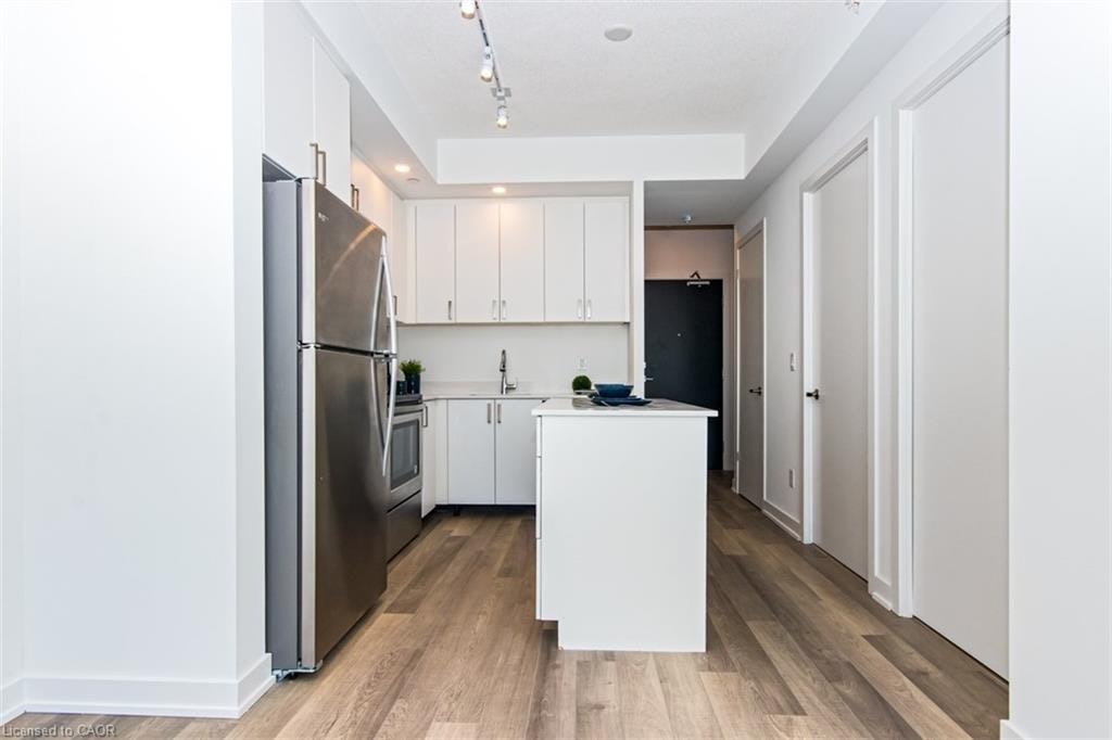 B505-5240 Dundas Street, Burlington, ON, L7L 0J6 - 3