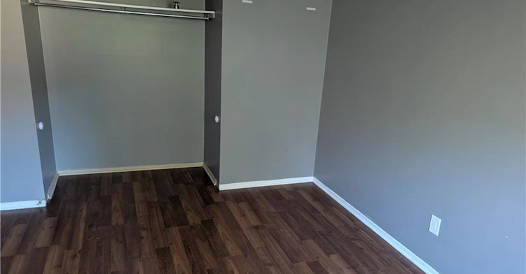 UPPER-5 Calcott Court, Thorold, ON, L2V 4J9 - 12