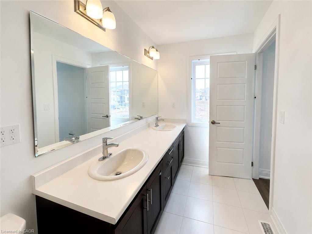 196 Histand Trail, Kitchener, ON, N2R 1P6 - 11