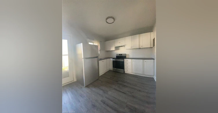 250 Weir Street N, Hamilton, ON, L8H 5G3 - 7
