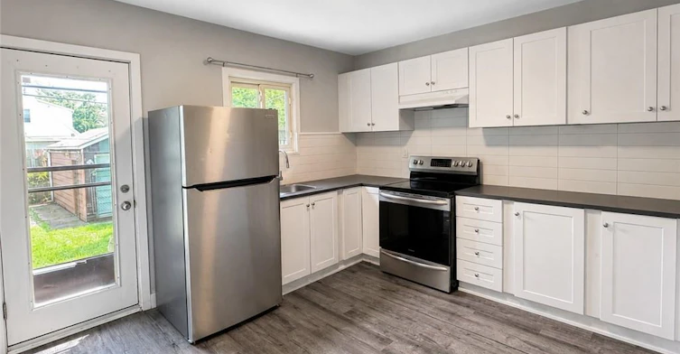 250 Weir Street N, Hamilton, ON, L8H 5G3 - 8
