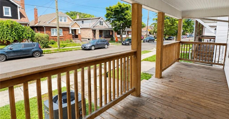 250 Weir Street N, Hamilton, ON, L8H 5G3 - 2