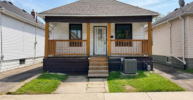 250 Weir Street N, Hamilton, ON, L8H 5G3