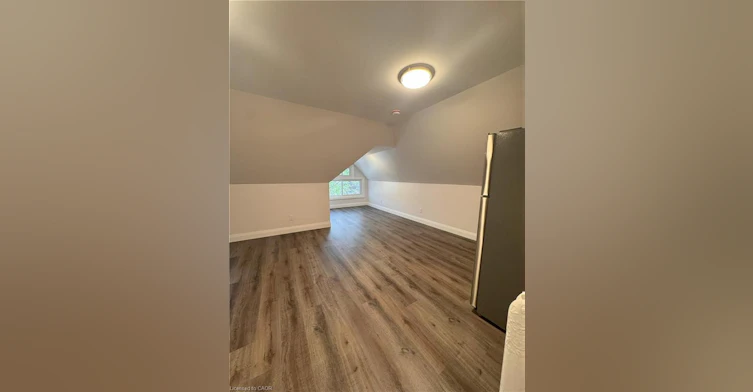 5-130 Wellington Street S, Hamilton, ON, L8N 2R4 - 5