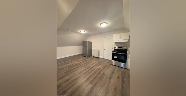 5-130 Wellington Street S, Hamilton, ON, L8N 2R4 - 4