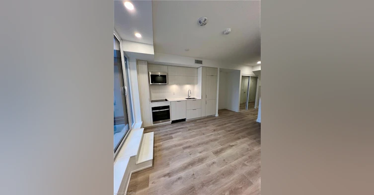 212-370 Martha Street, Burlington, ON, L7R 0G9 - 9
